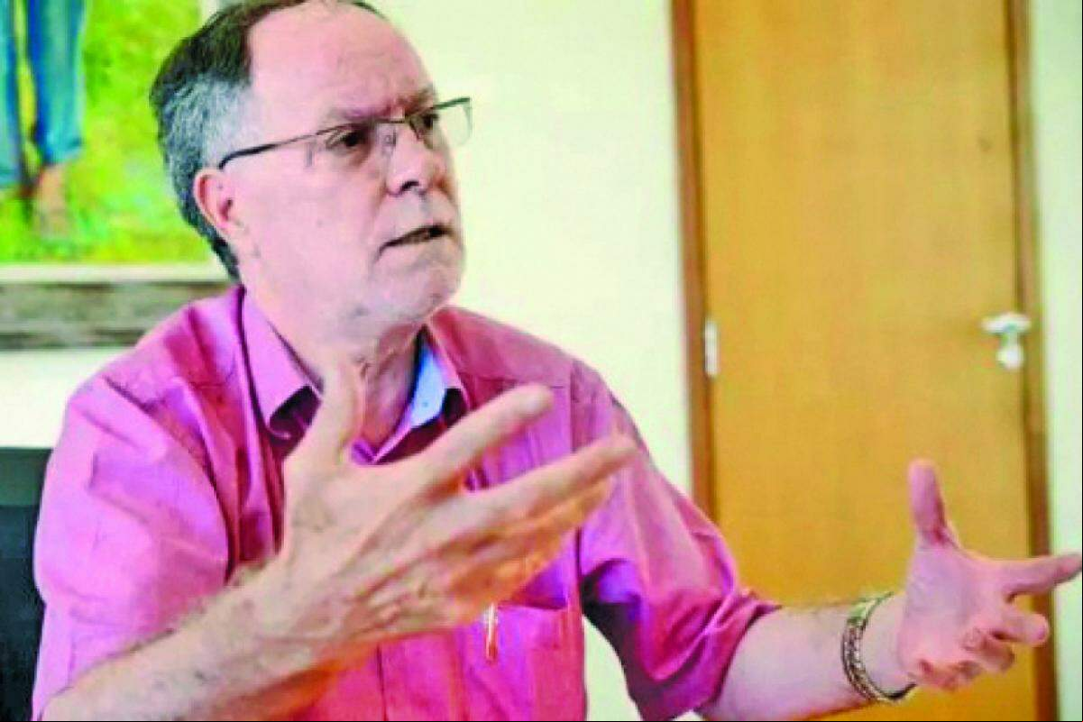 Barjas questiona candidatura de Helinho Zanatta