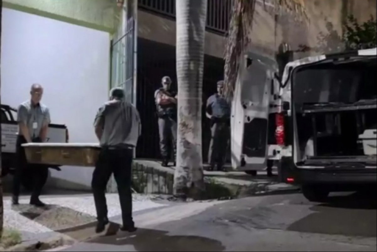 Arma foi encontrada ao lado do corpo do homem; filha morreu no hospital