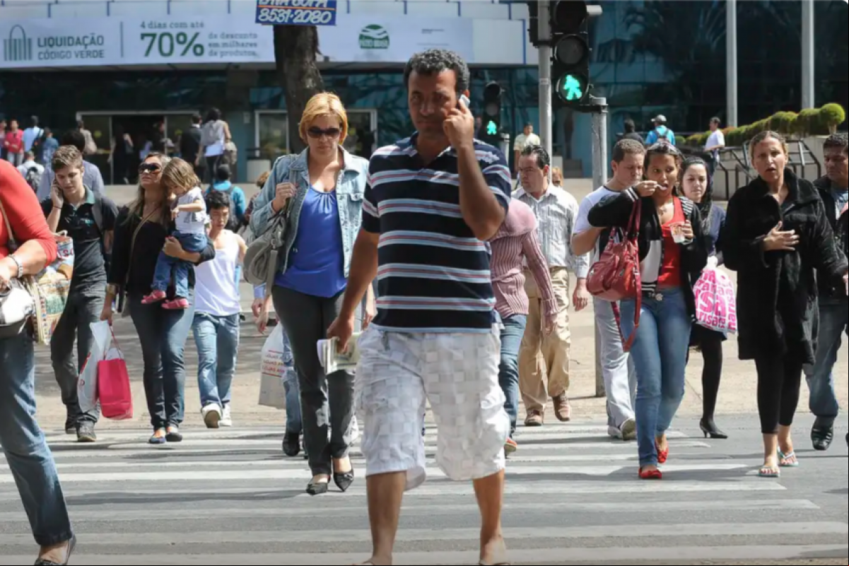 Na média do Brasil, a taxa de desemprego foi de 7% no primeiro trimestre de 2025, após marcar 6,2% nos três meses finais de 2024.