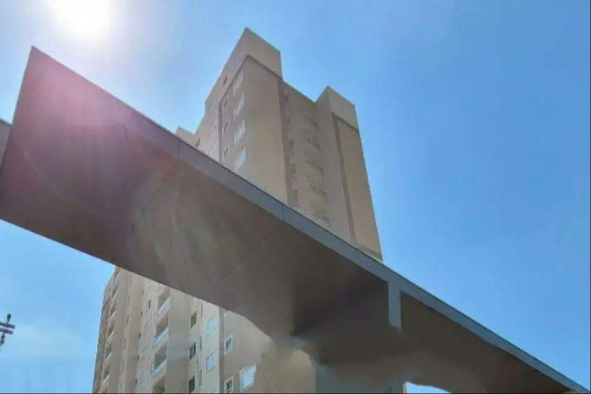 O acidente ocorreu em um condomínio no bairro Vila Industrial.